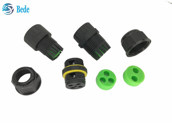 IP 68 کانکتورهای کابل ضد آب 3 پین خروجی 2 ~ 4 سیم تحمل ولتاژ بالا و جریان بالا